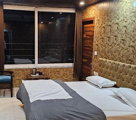Hotel Mussoorie Gold Mary Exteriör bild