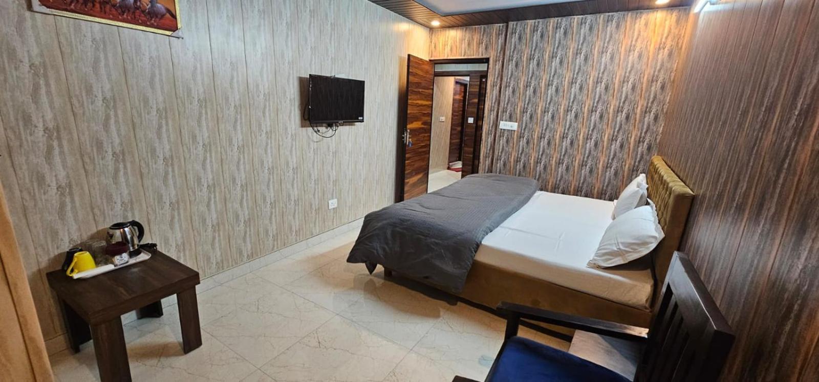 Hotel Mussoorie Gold Mary Exteriör bild