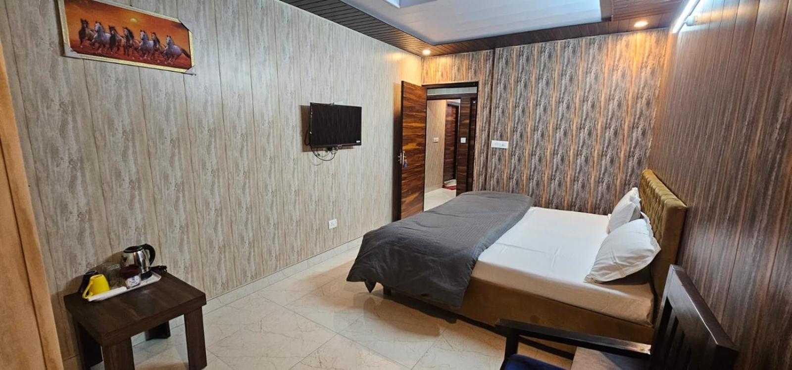 Hotel Mussoorie Gold Mary Exteriör bild
